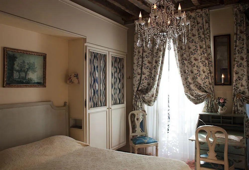 Caron De Beaumarchais 3* Paříž