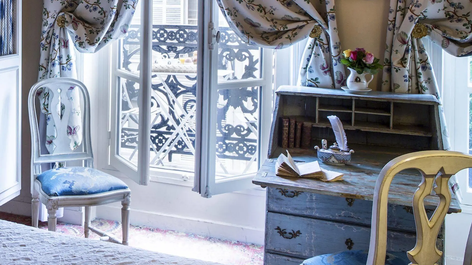 Caron De Beaumarchais 3*
