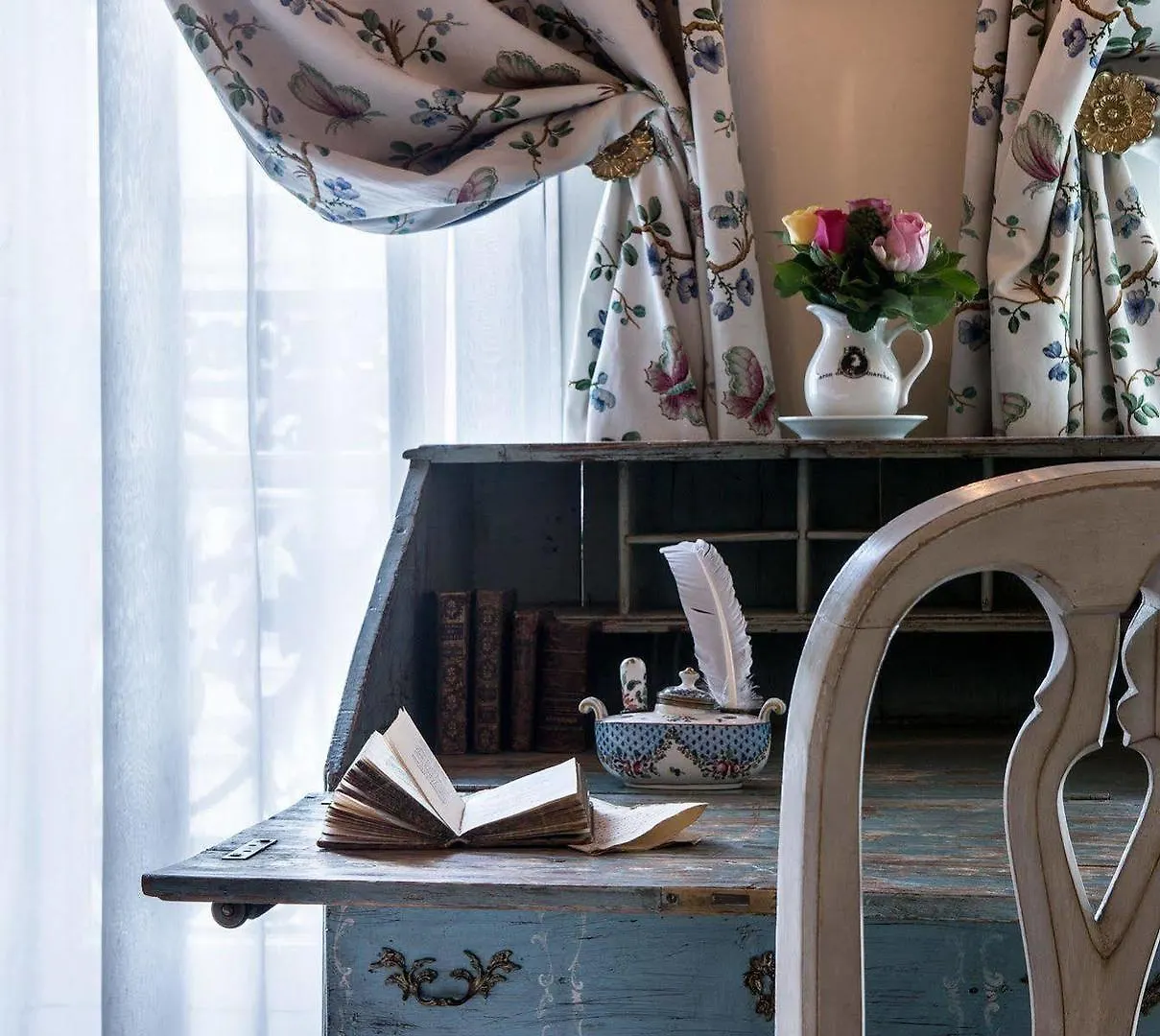 Caron De Beaumarchais Hotel Paris